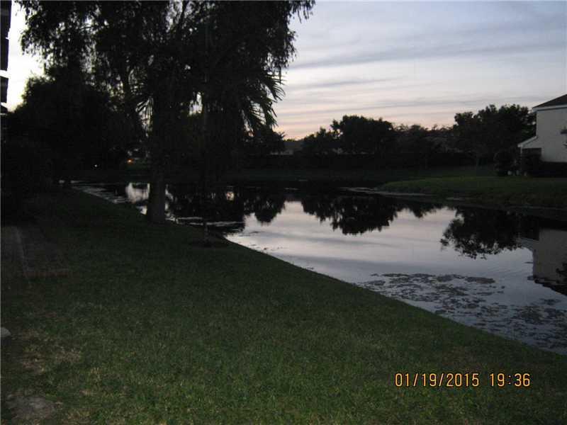 Courtyard at Coral Gate - Residential