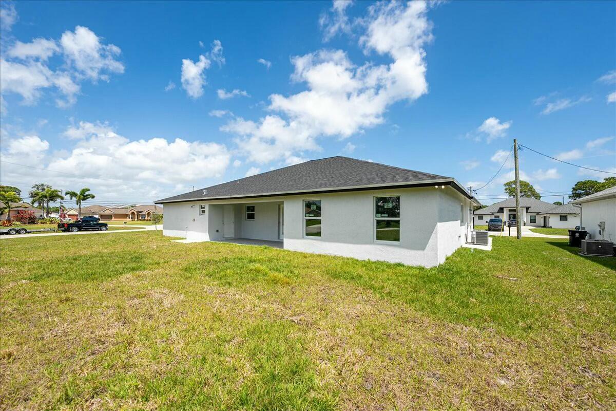 PORT ST LUCIE SECTION 44 - Residential