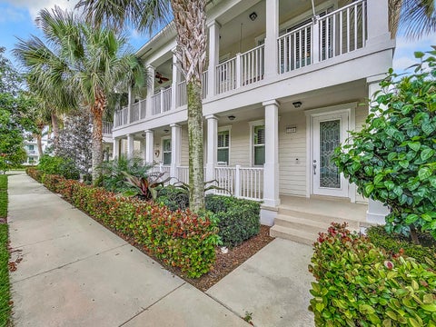 Photo of 1164 Islamorada Drive, Jupiter, FL 33458 (MLS # B26062385)