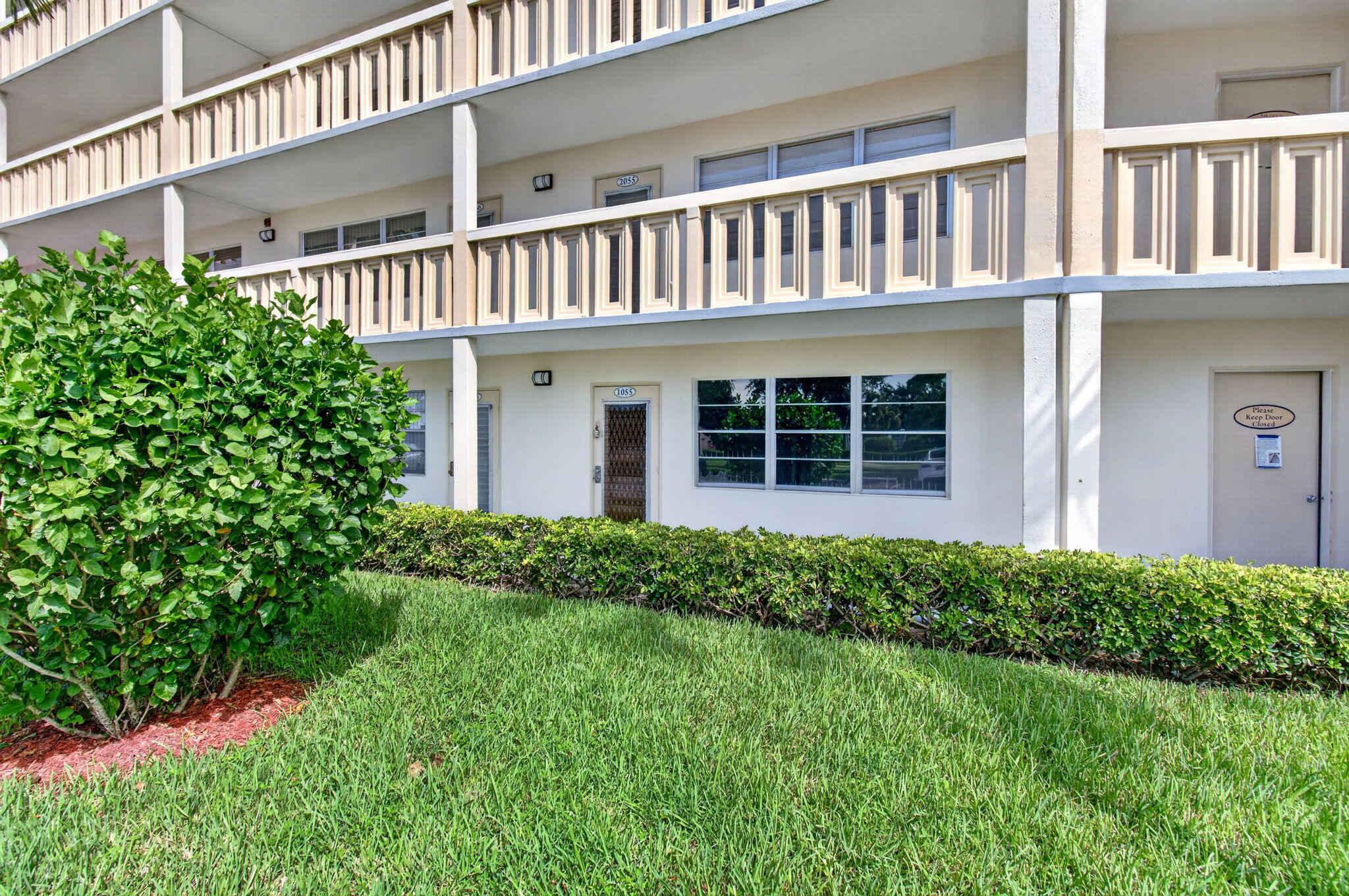1055 AINSLIE D Drive