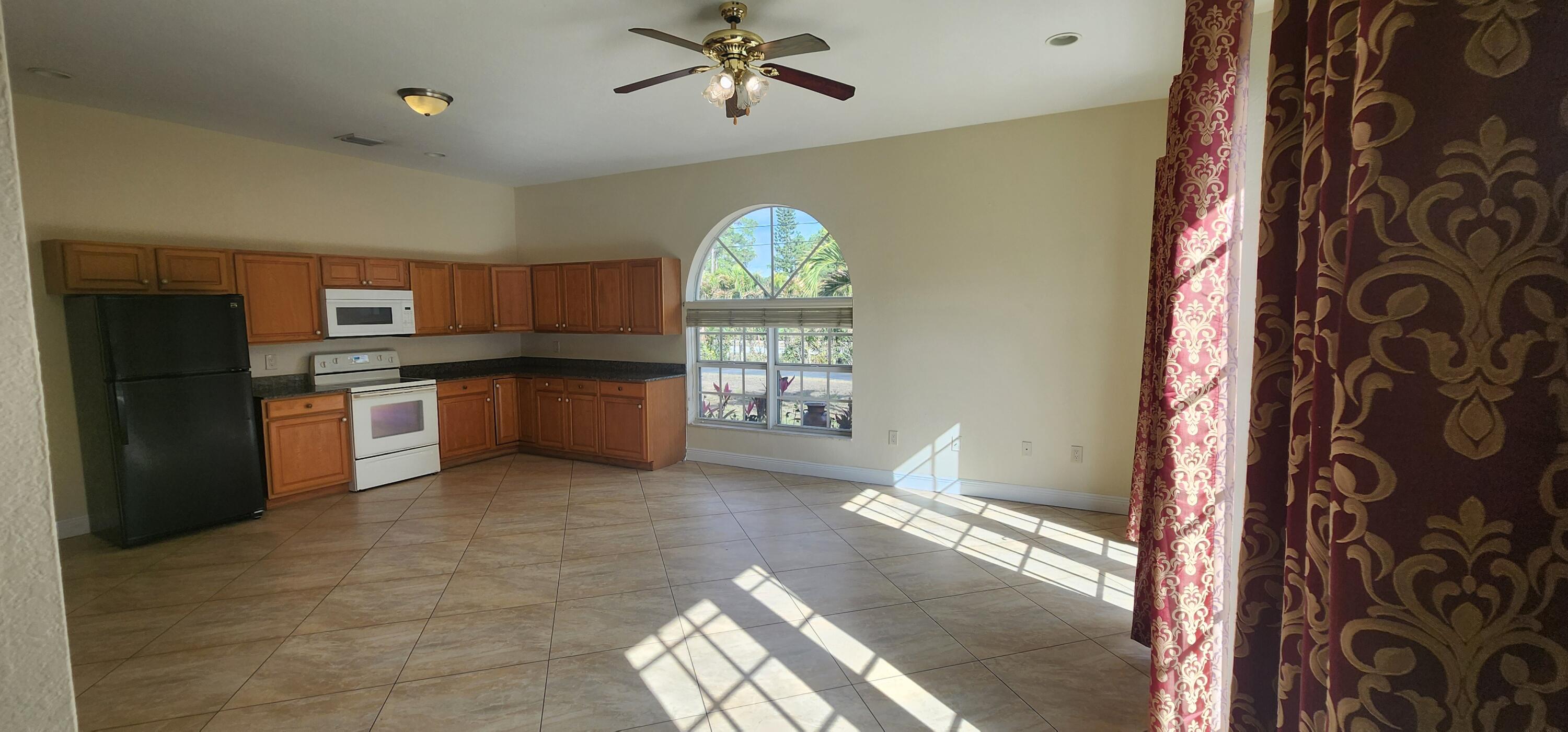 West Palm Beach / Loxahatchee / The Acreage - Residential Lease