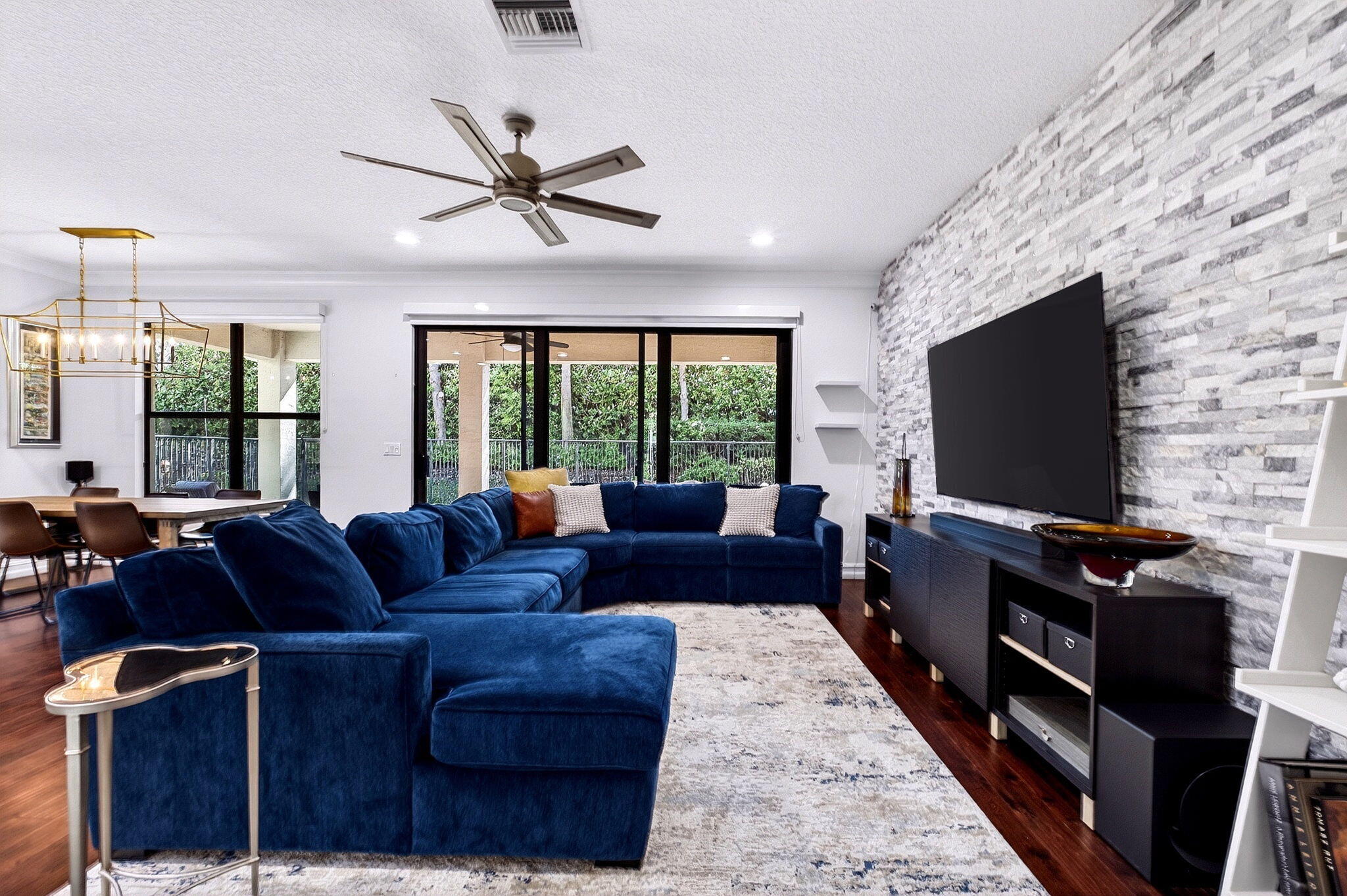 ATLANTIC COMMONS PL 5 - Residential Lease