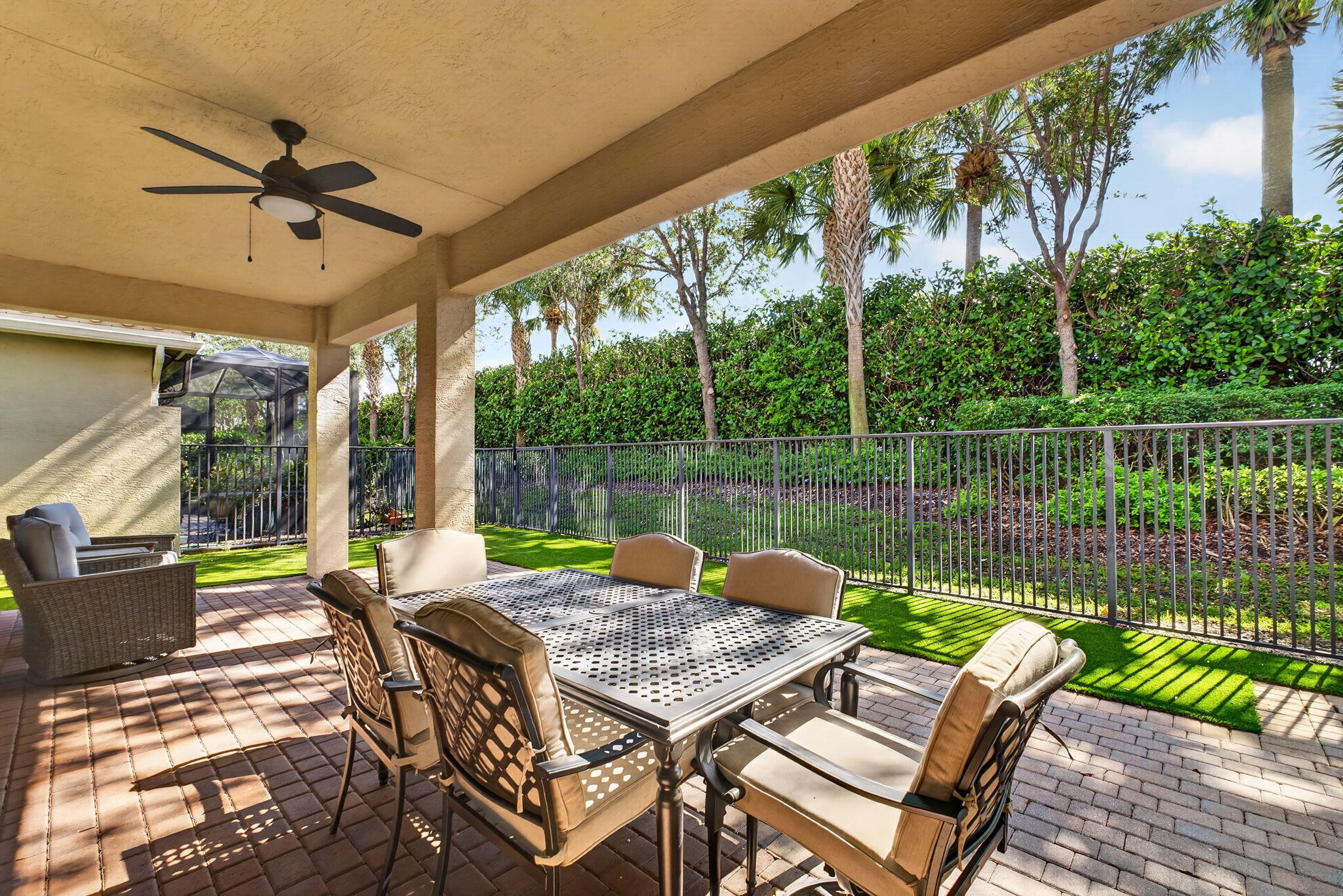 ATLANTIC COMMONS PL 5 - Residential Lease