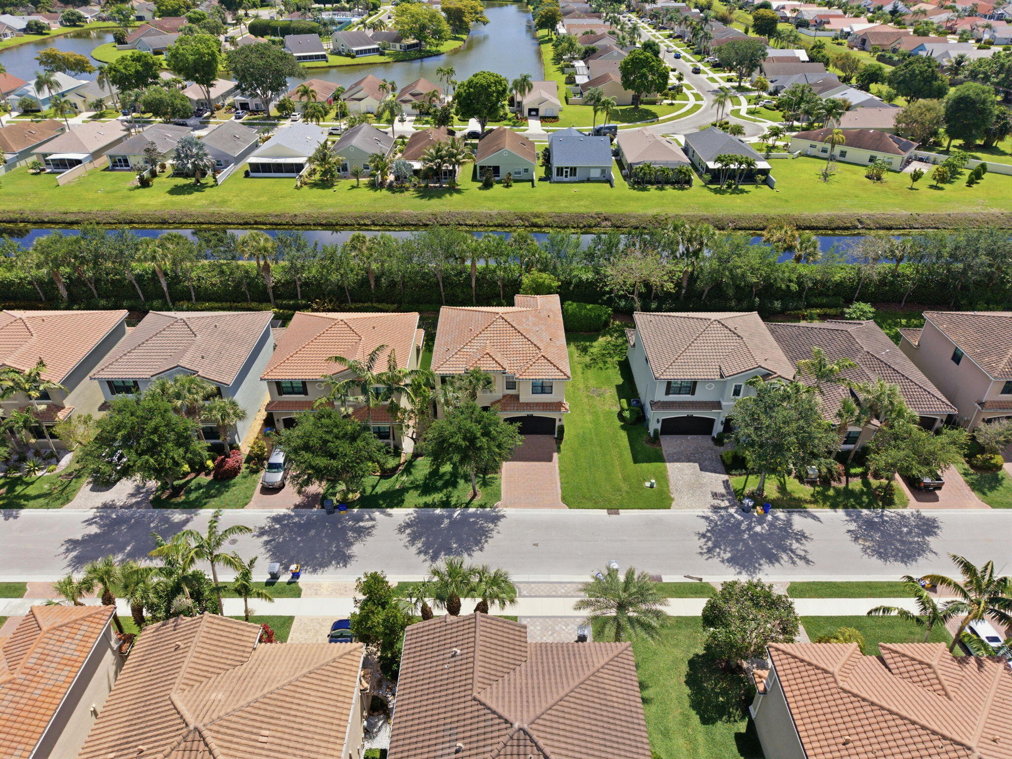 ATLANTIC COMMONS PL 5 - Residential Lease