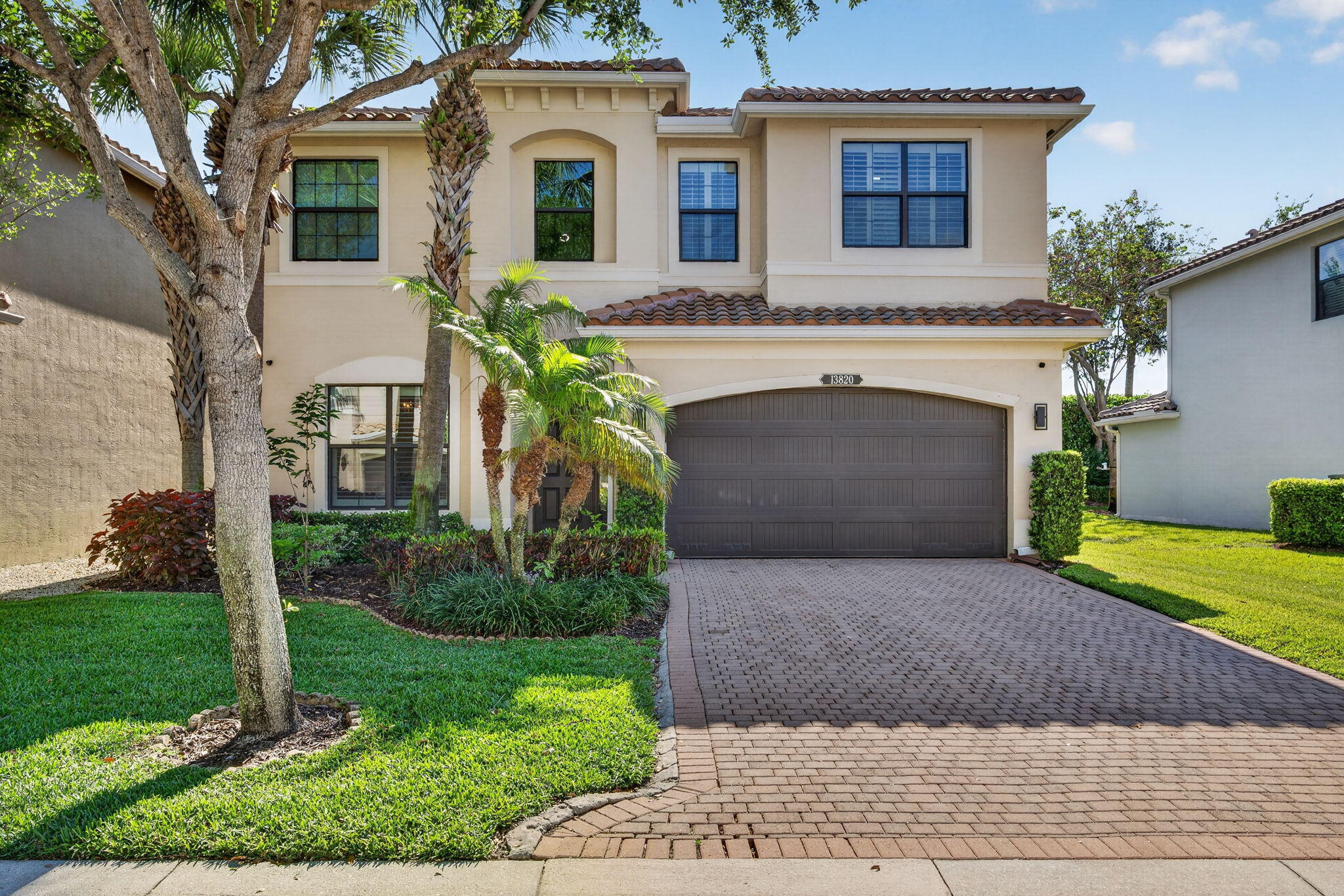 ATLANTIC COMMONS PL 5 - Residential Lease