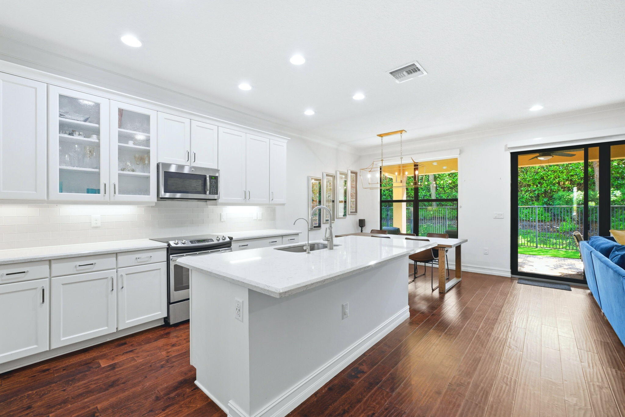 ATLANTIC COMMONS PL 5 - Residential Lease