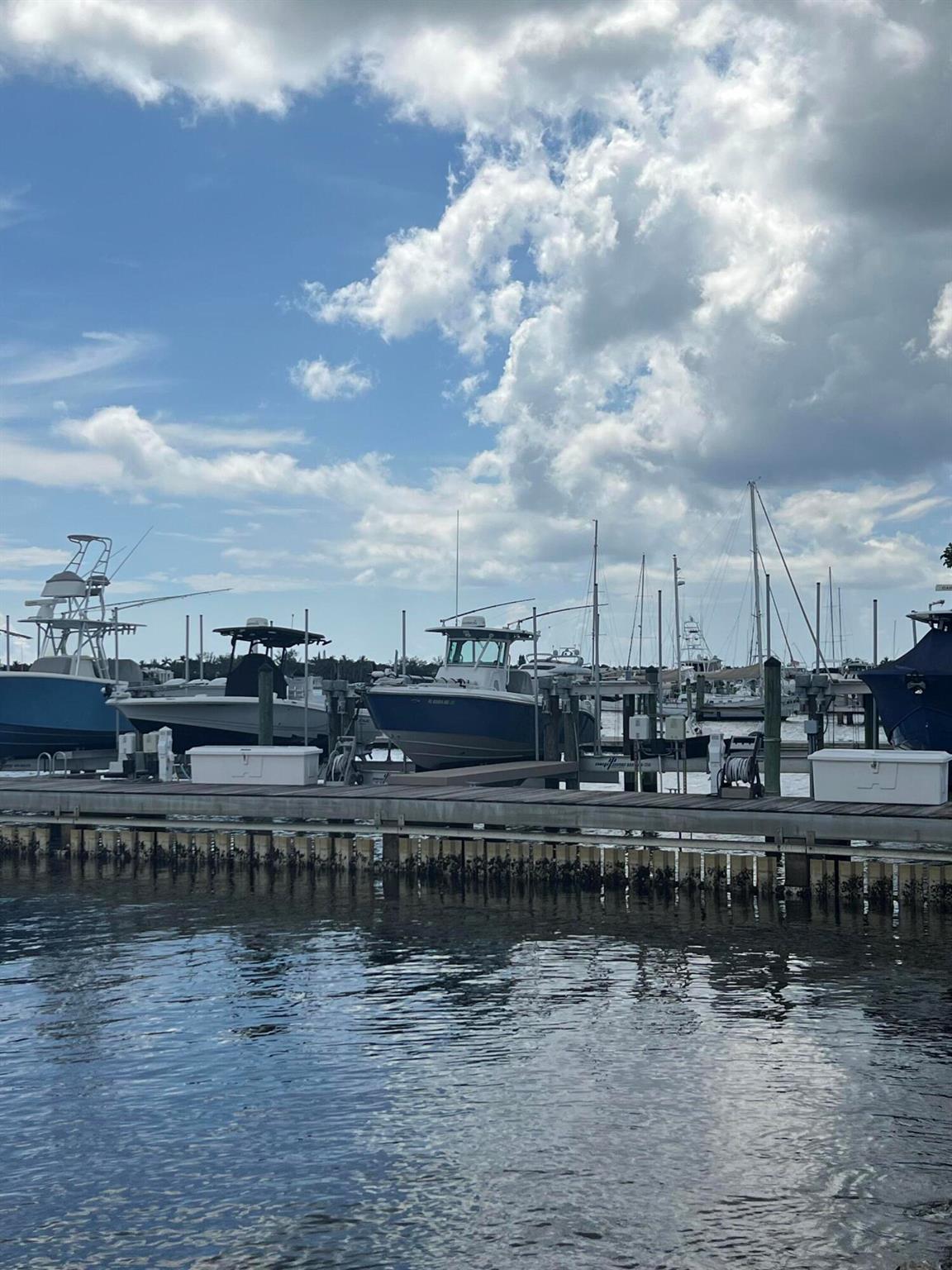 WATERWAY CLUB - Residential Lease