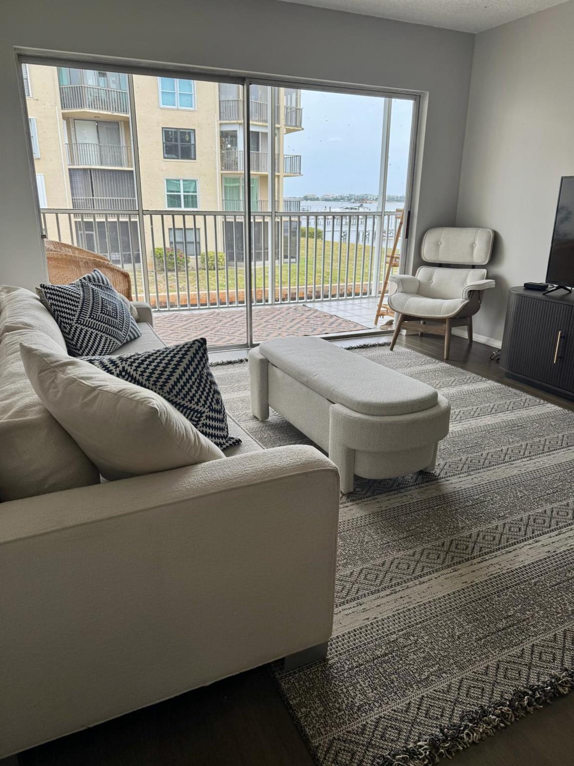 WATERWAY CLUB - Residential Lease