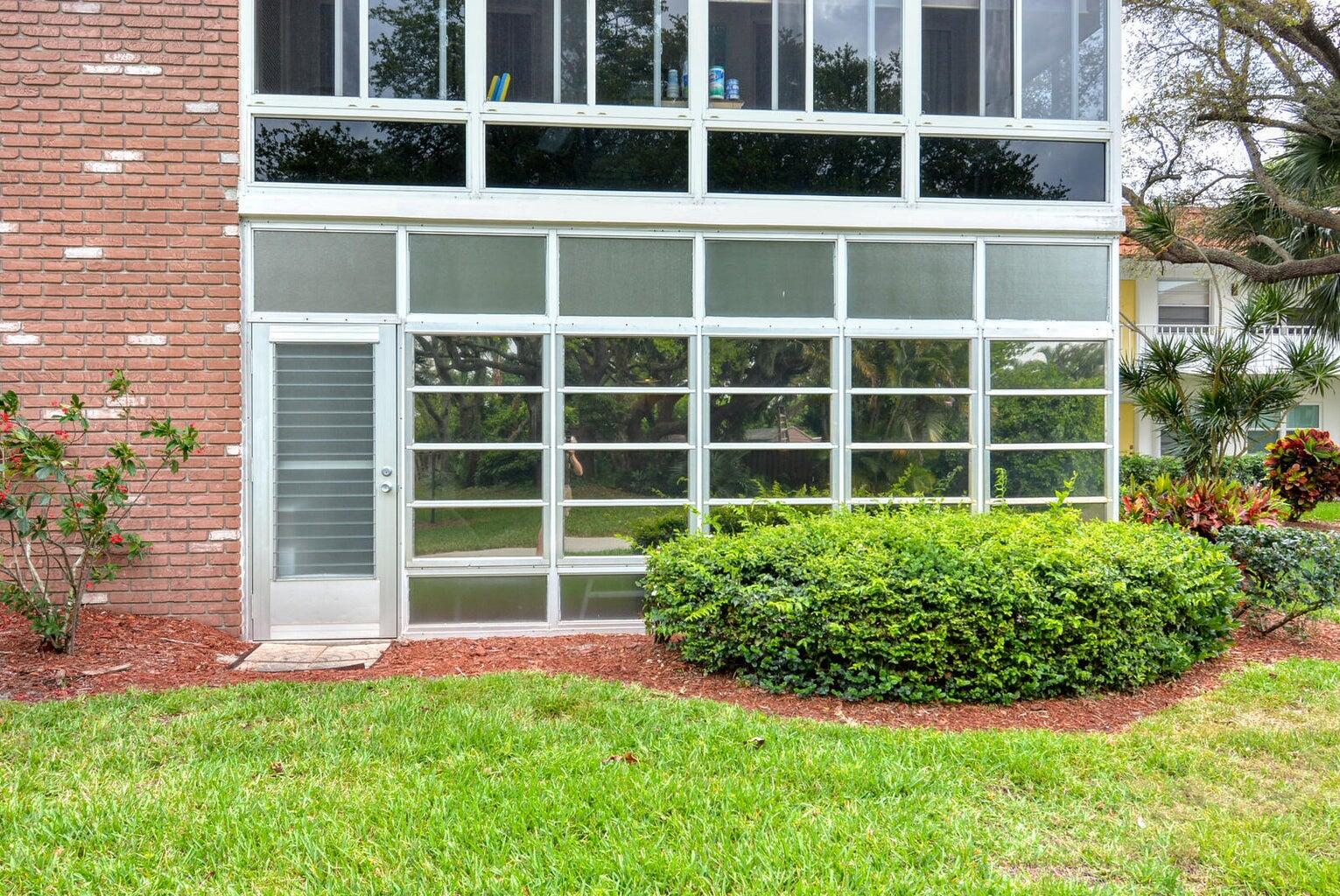 VISTA DEL LAGO CONDO - Residential Lease