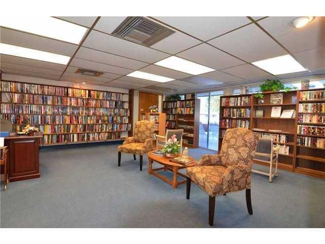 VISTA DEL LAGO CONDO - Residential Lease