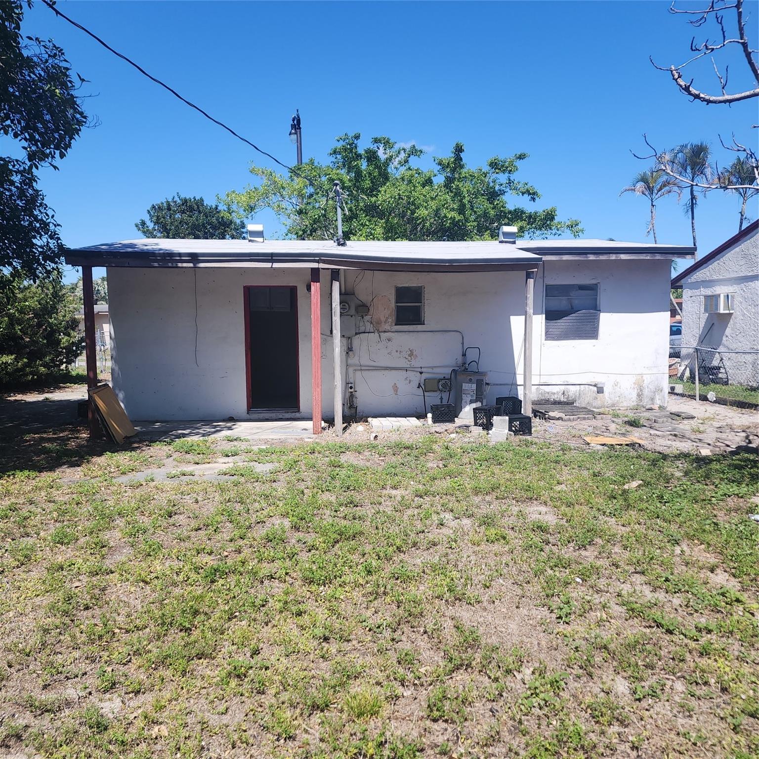 2838 NW 4th St
