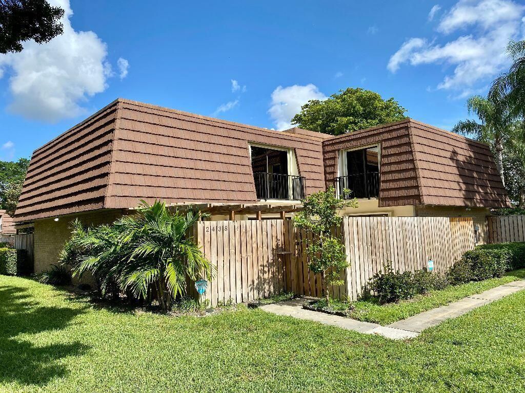 Photo of 2438 24th Lane, Palm Beach Gardens, FL 33418 (MLS # R10733625)