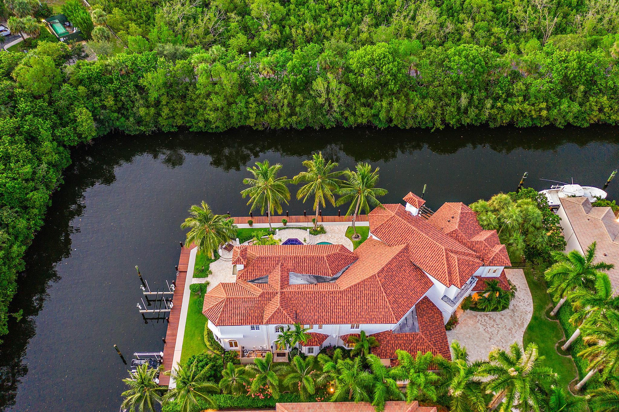 HARBOUR ISLES - Residential