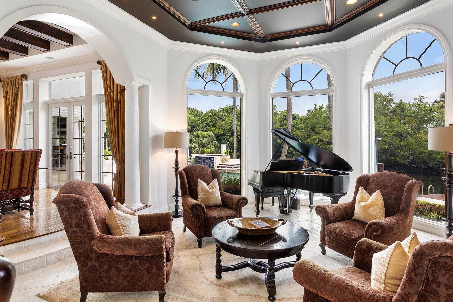 HARBOUR ISLES - Residential