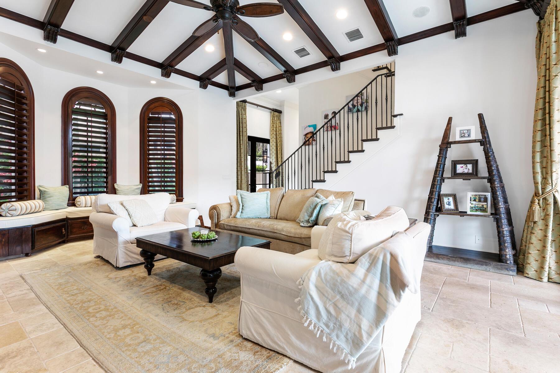 HARBOUR ISLES - Residential