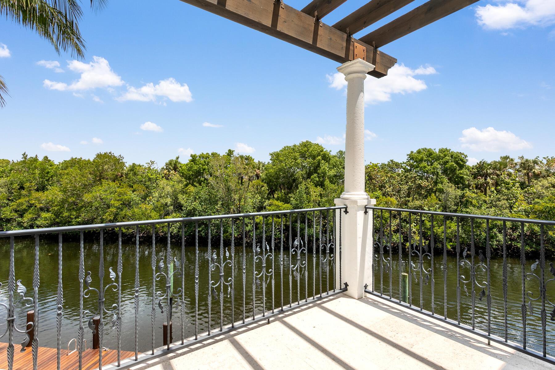 HARBOUR ISLES - Residential