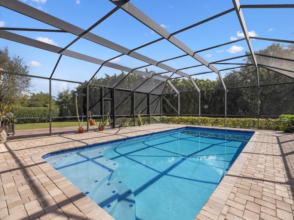 Photo of 6140 55th Avenue, Vero Beach, FL 32967 (MLS # R11158023)