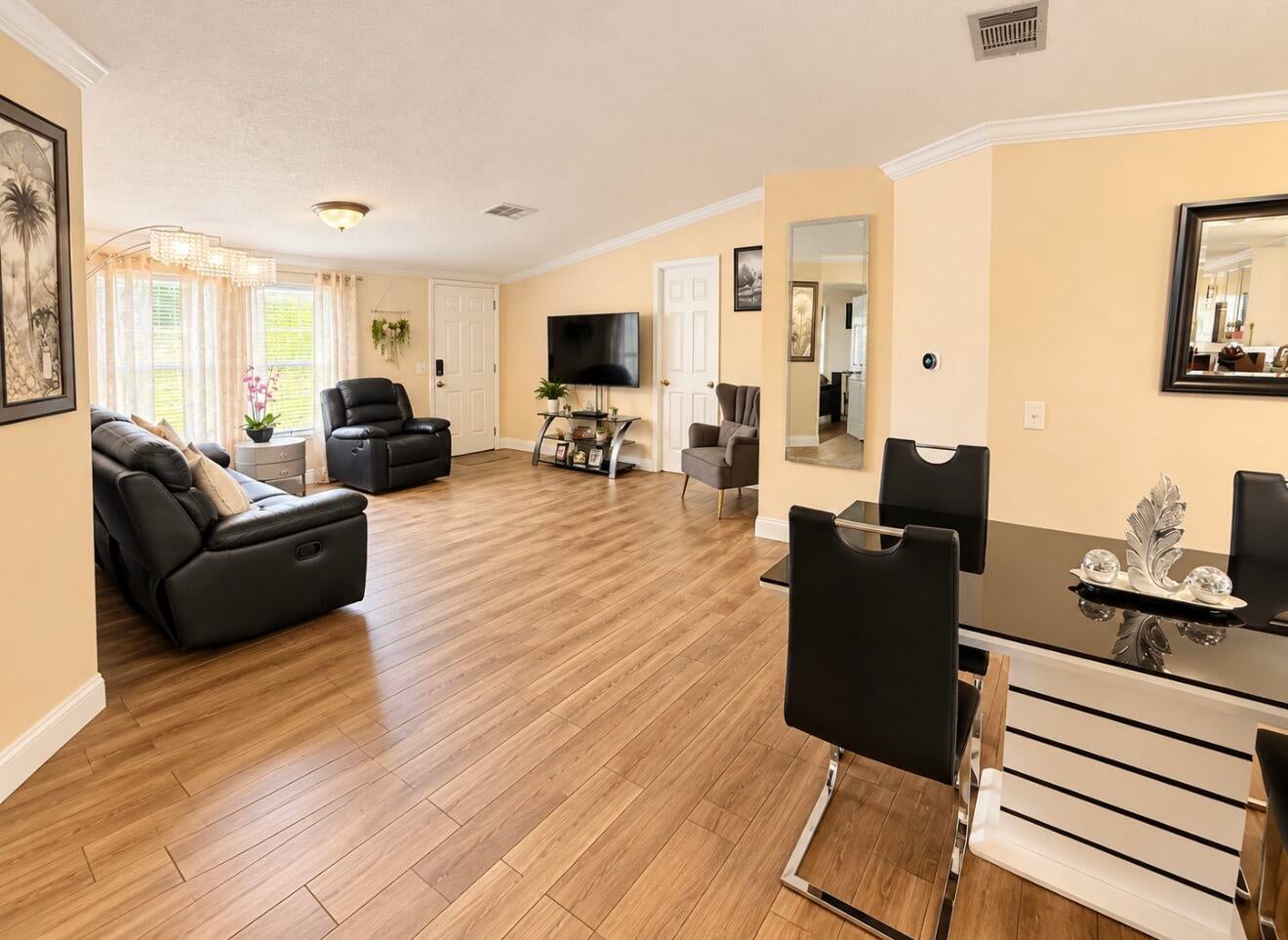 76 Plantation Boulevard