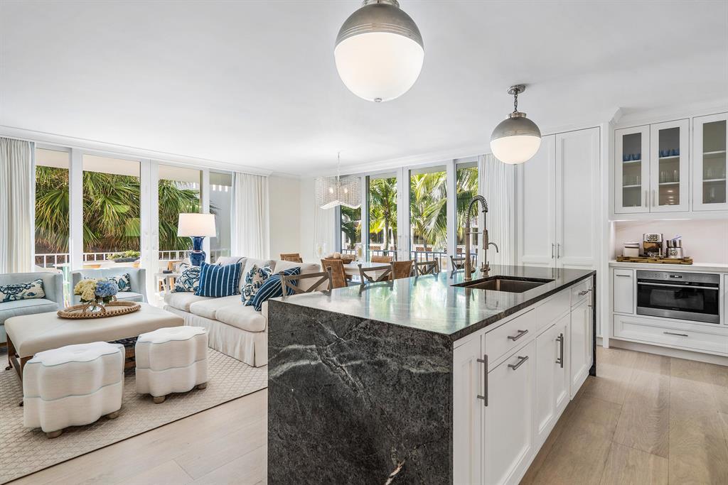 WINTHROP HOUSE CONDO - Residential