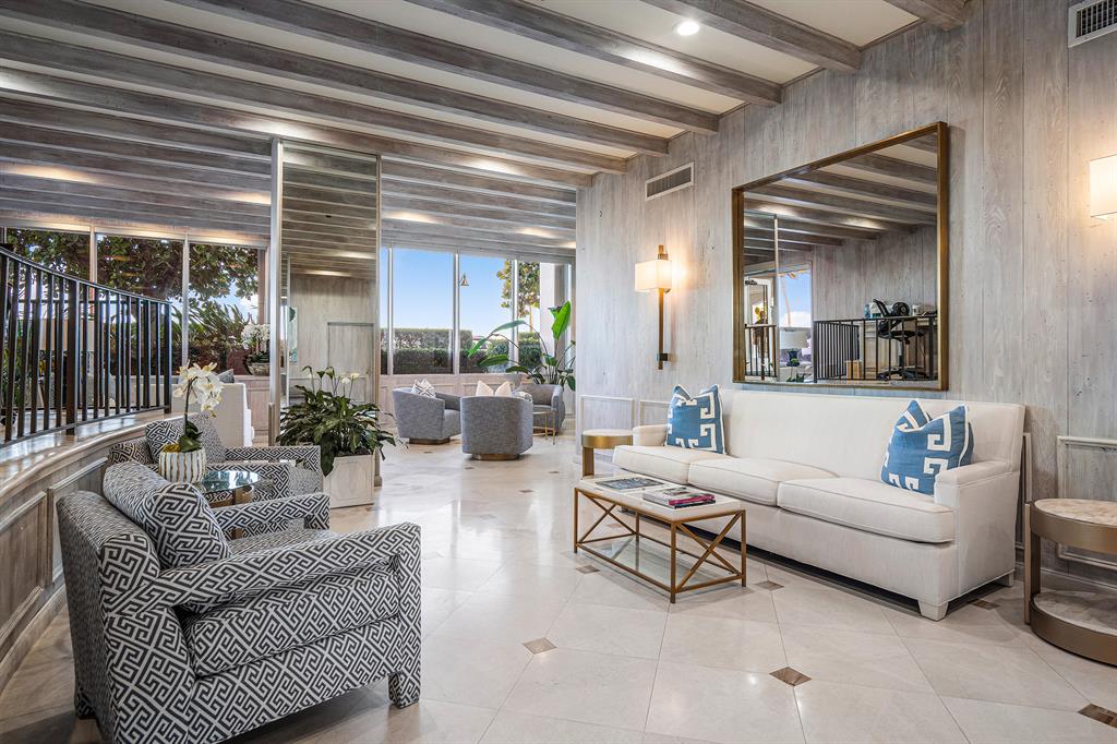 WINTHROP HOUSE CONDO - Residential