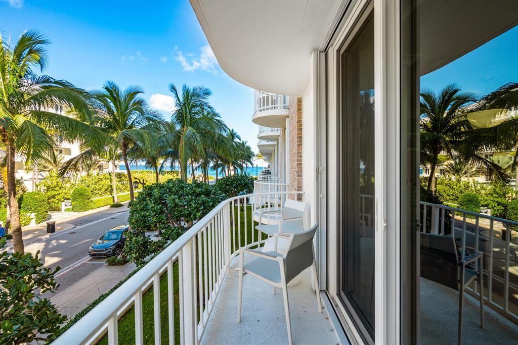 WINTHROP HOUSE CONDO - Residential