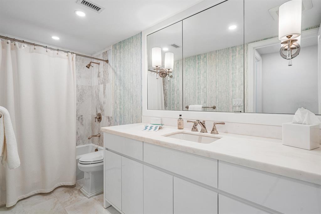 WINTHROP HOUSE CONDO - Residential