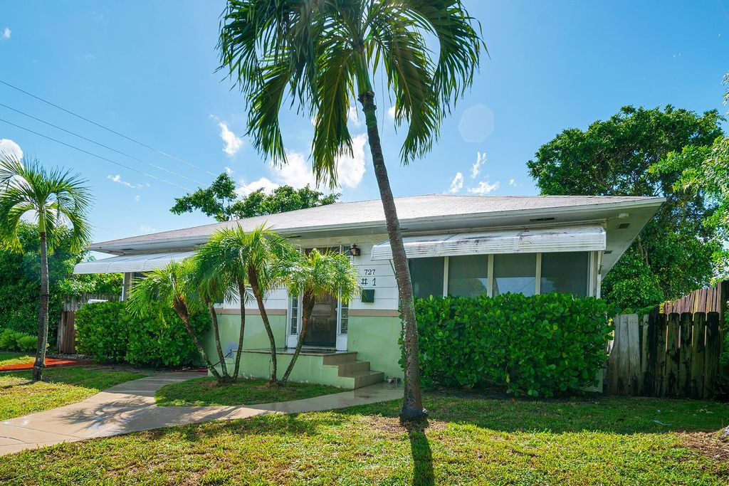 Photo of 727 S M Street #1, Lake Worth Beach, FL 33460 (MLS # R11125995)