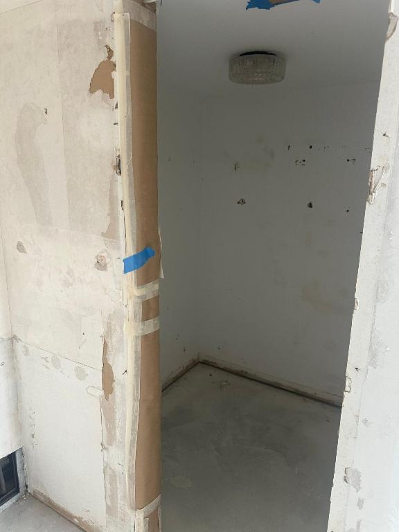 2425 Presidential Way 1203