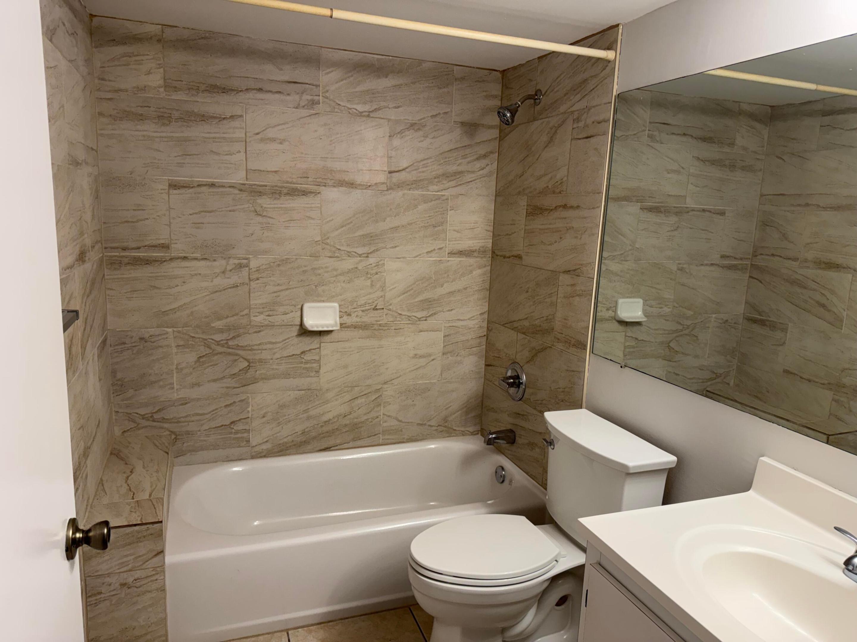 PALM CLUB VILLAGE II CONDO - Residential Lease