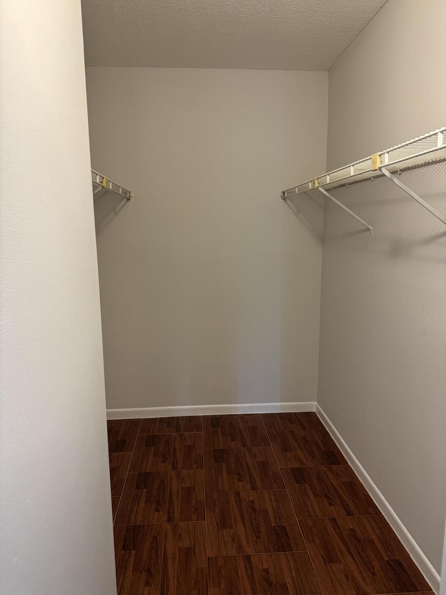 PALM CLUB VILLAGE II CONDO - Residential Lease