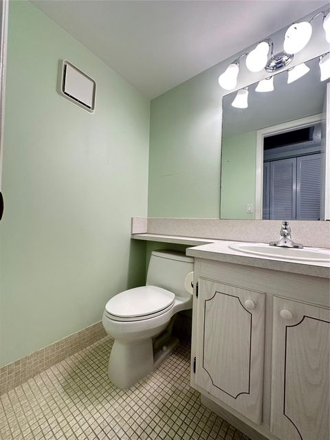 Tiny photo for 3006 Cambridge A #3006, Deerfield Beach, FL 33442 (MLS # F10543654)
