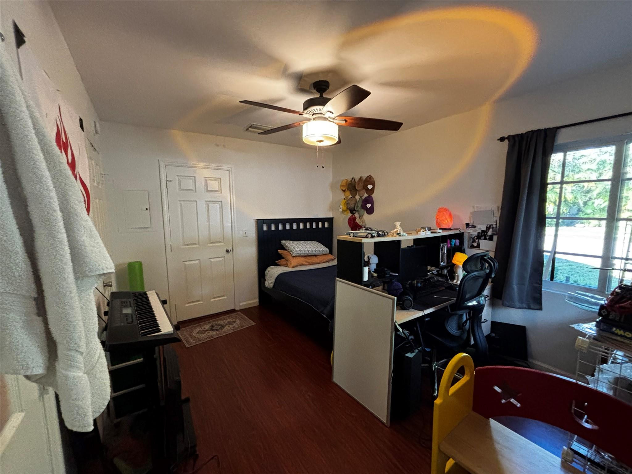 WAVERLY PLACE - Residential Lease