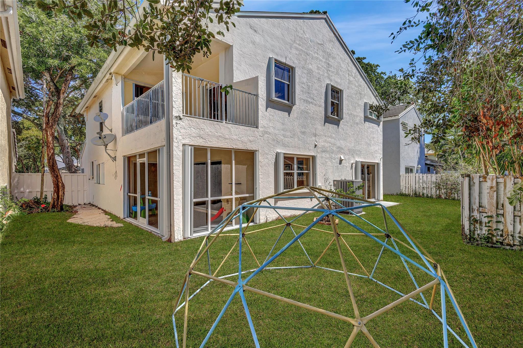 JACARANDA PARCEL 608 - Residential