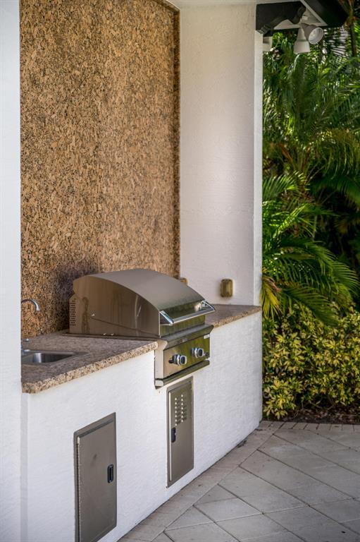 THE OAKS AT BOCA RATON - Residential Lease