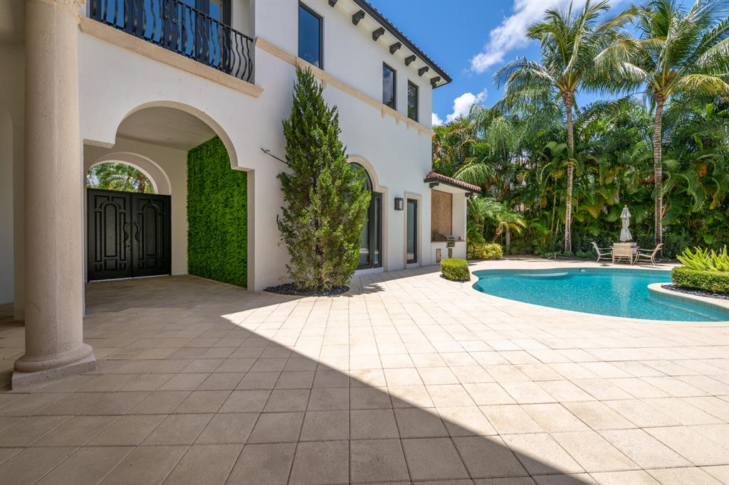 THE OAKS AT BOCA RATON - Residential Lease