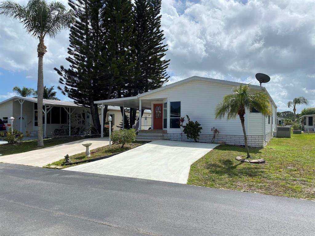Photo of 235 Mangrove Bay Place, Fort Pierce, FL 34982 (MLS # R10782758)