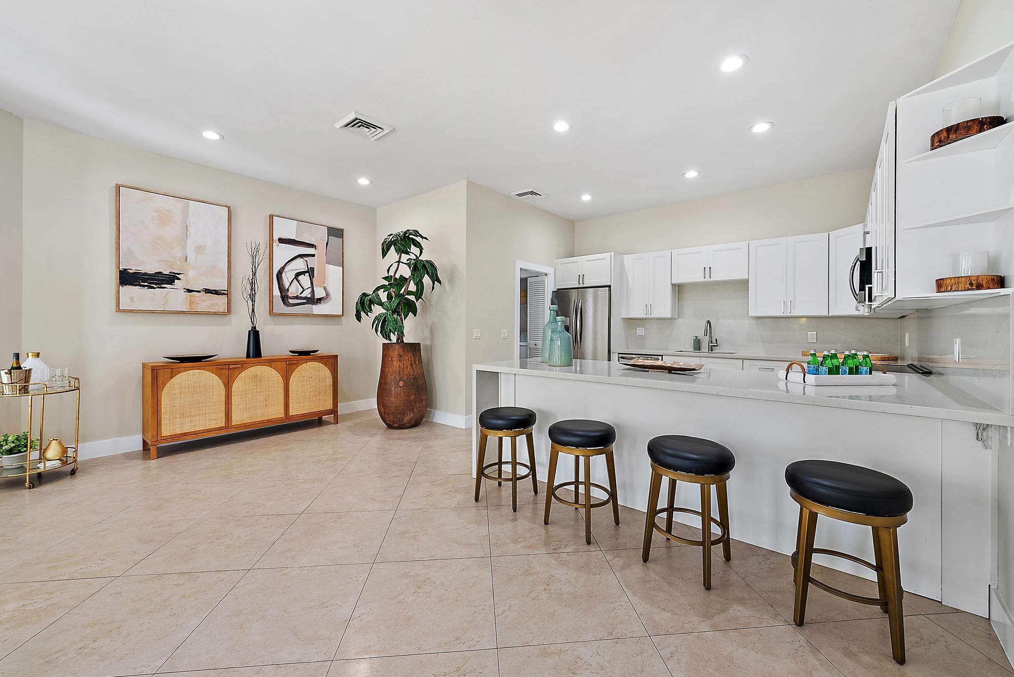 CYPRESS ISLAND - Residential