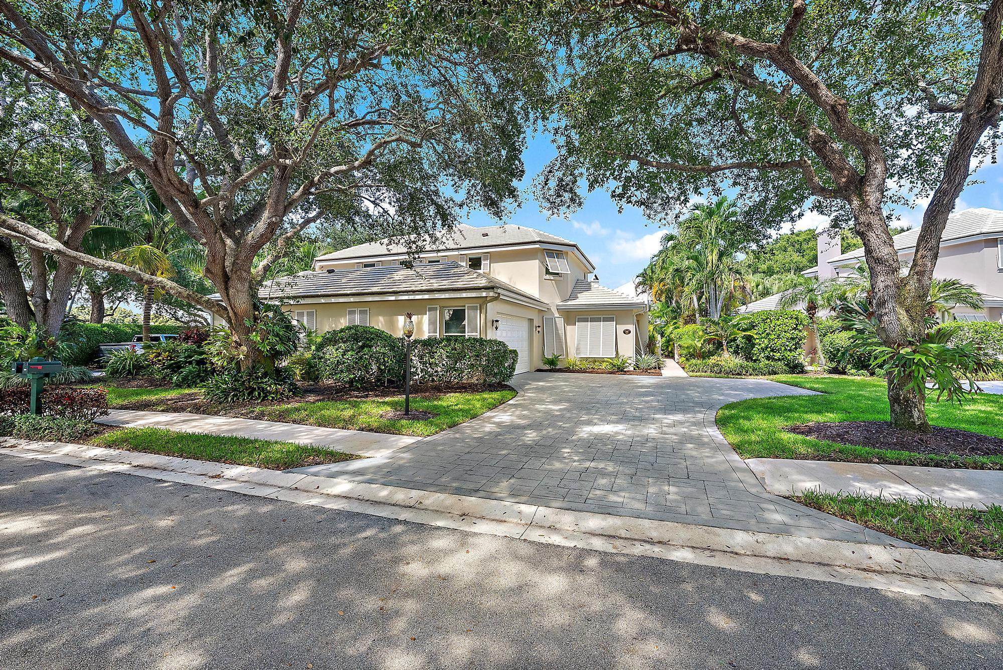CYPRESS ISLAND - Residential