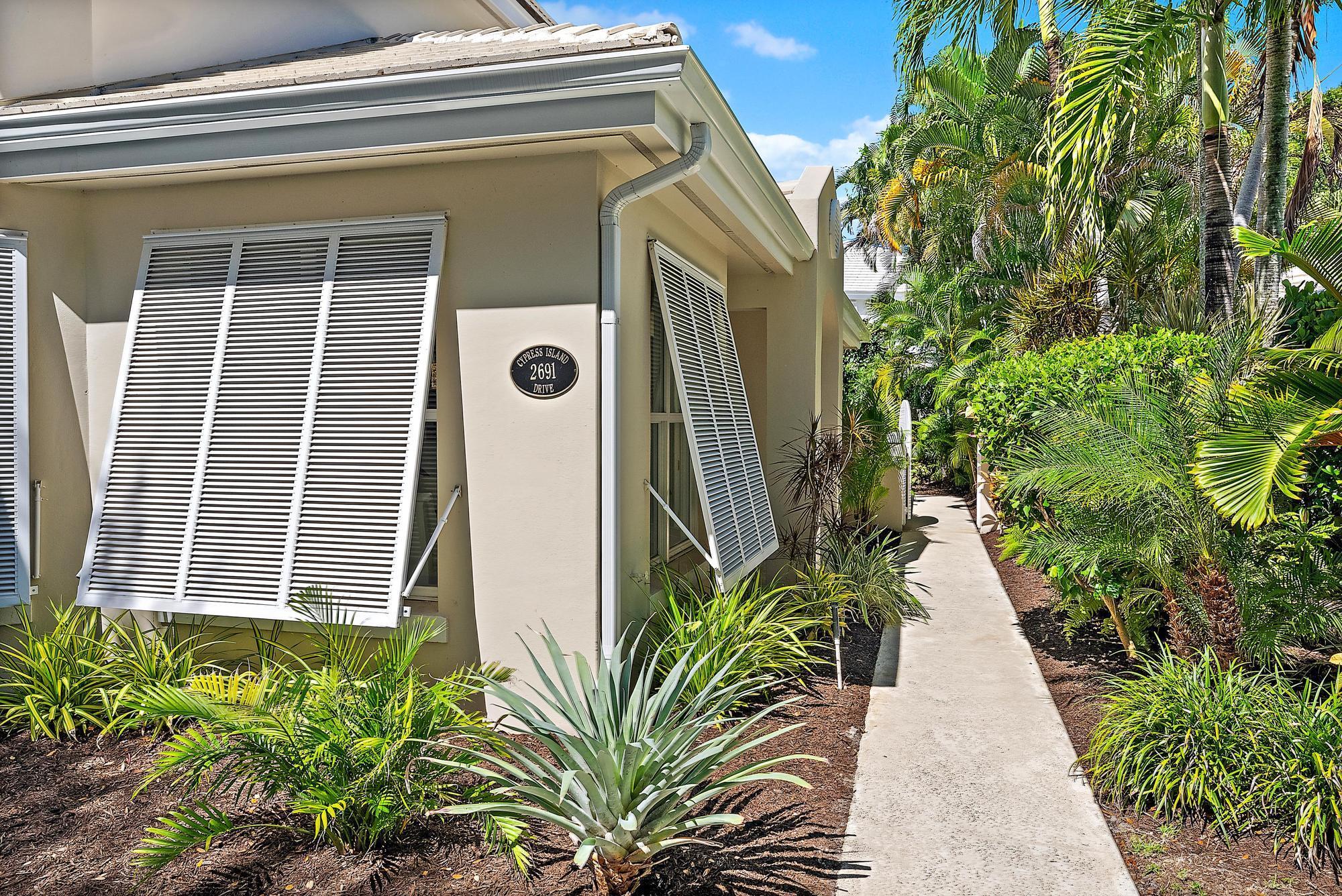 CYPRESS ISLAND - Residential