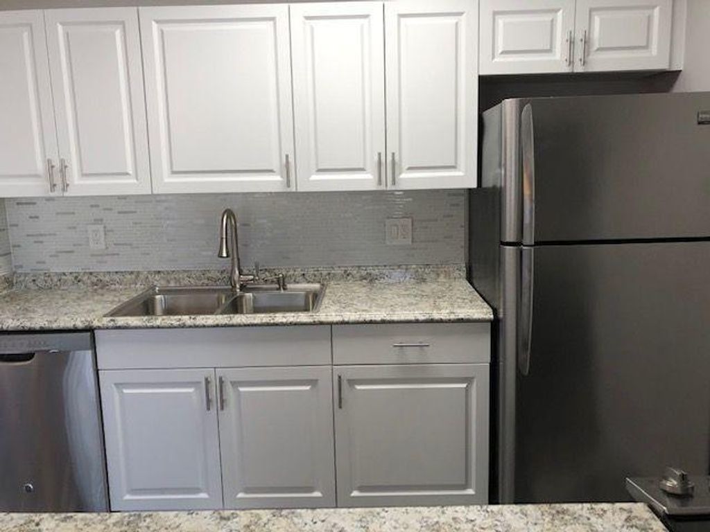 Photo of 633 Executive Center Drive #L203, West Palm Beach, FL 33401 (MLS # F10466979)