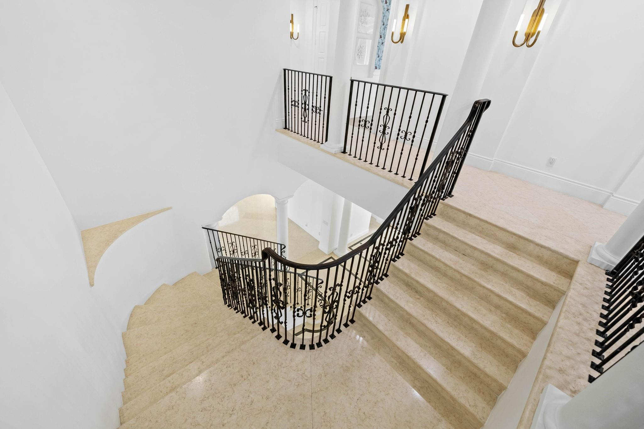 Tropic Isle - Residential