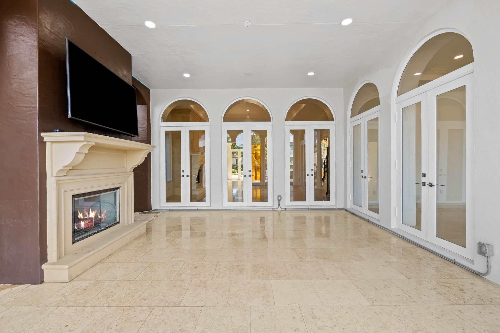 Tropic Isle - Residential