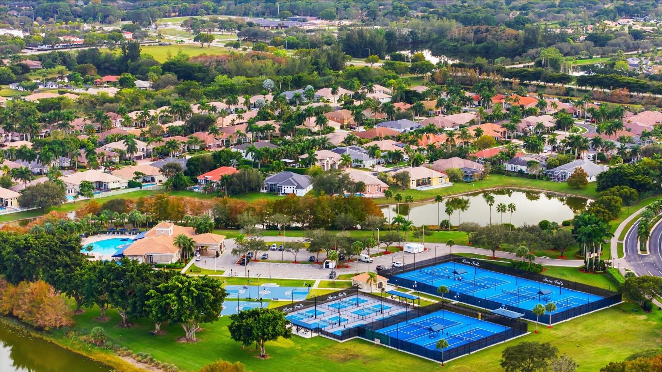 BOCA FALLS PAR Q - Residential