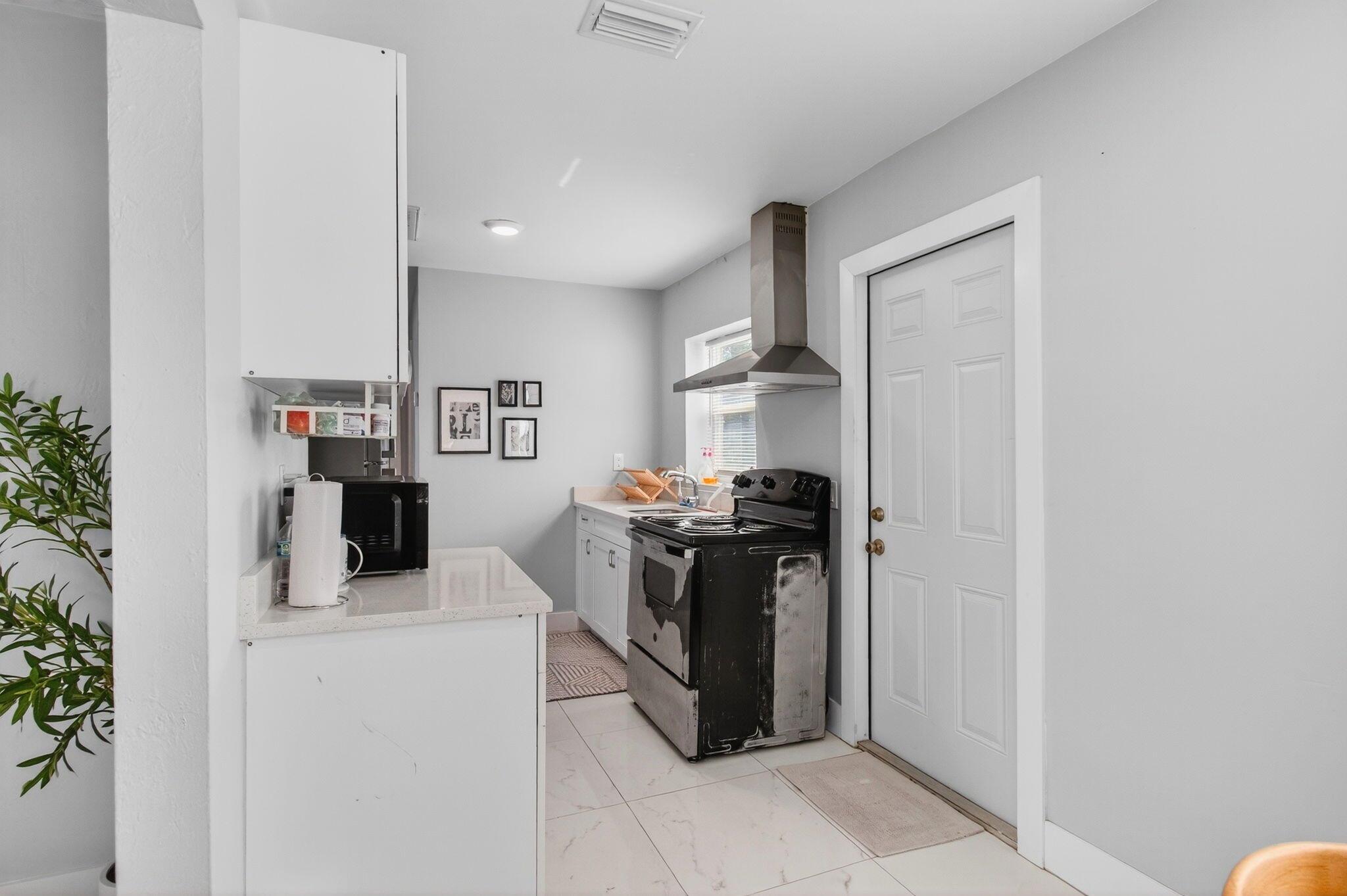 LAKE WORTH TOWN OF - Residential Income