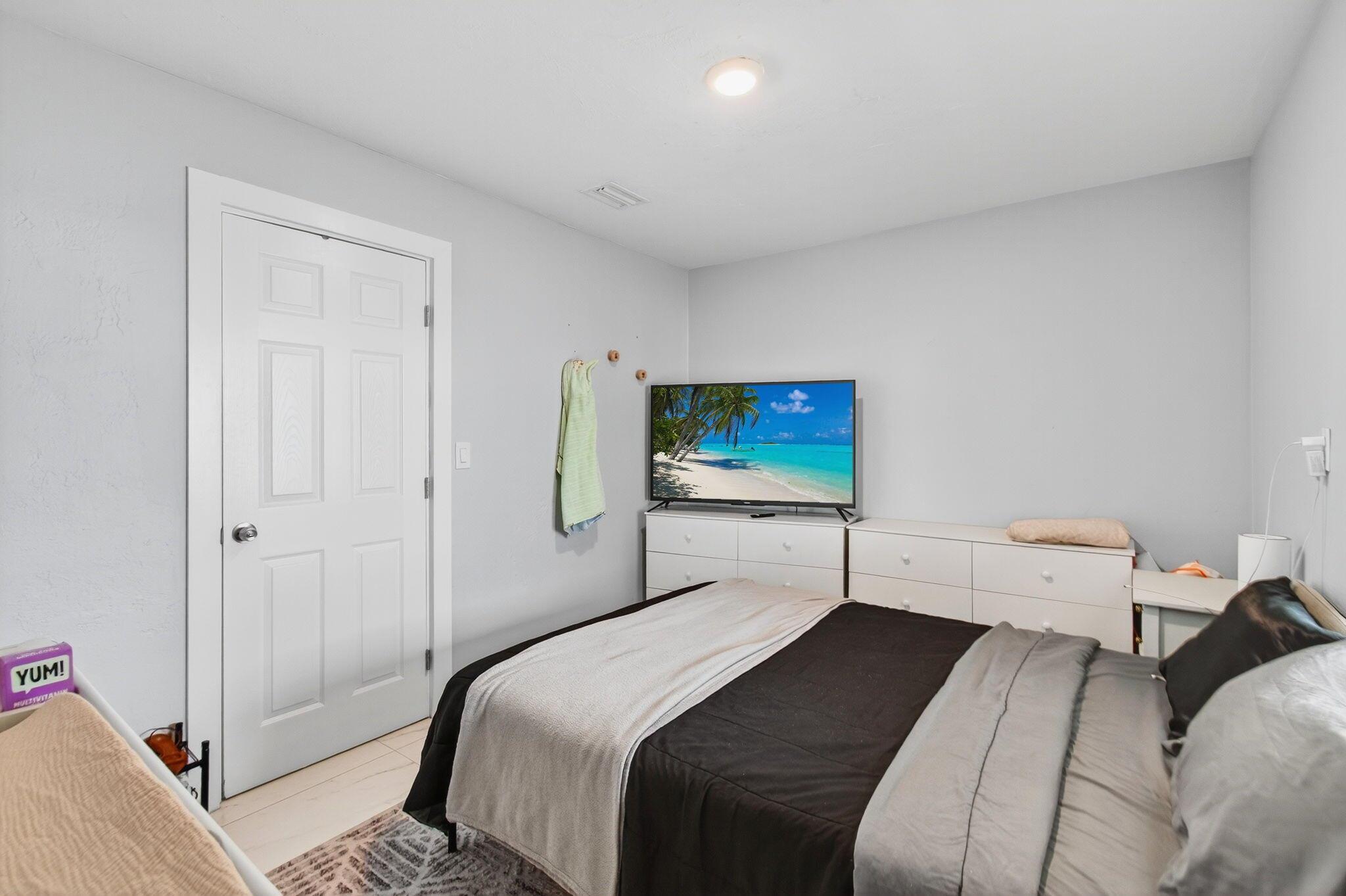 LAKE WORTH TOWN OF - Residential Income