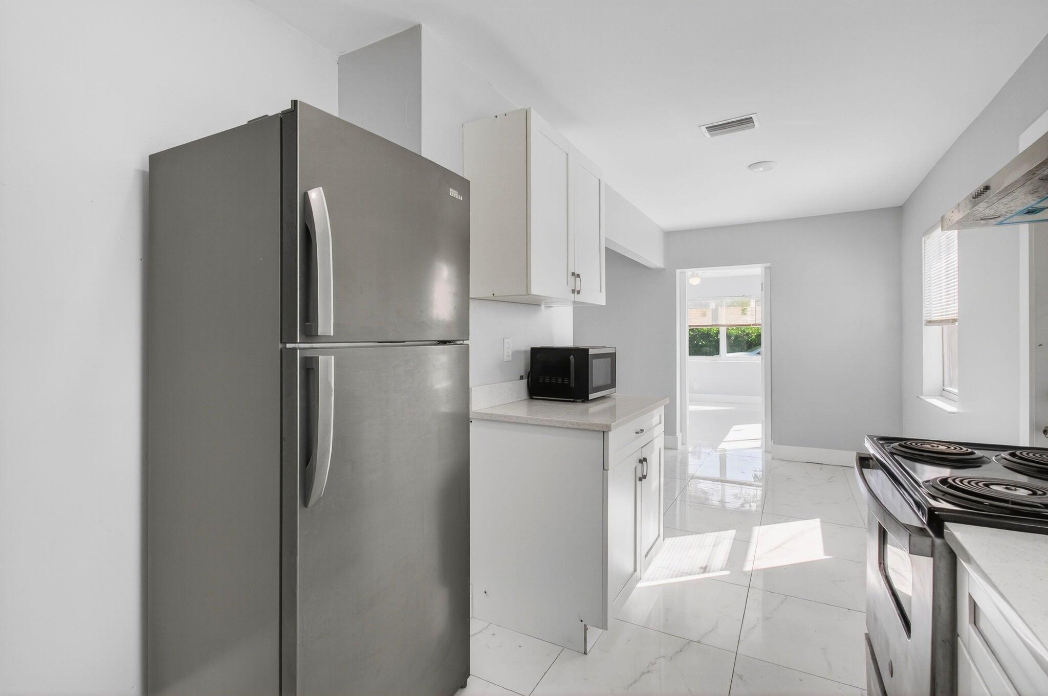 LAKE WORTH TOWN OF - Residential Income