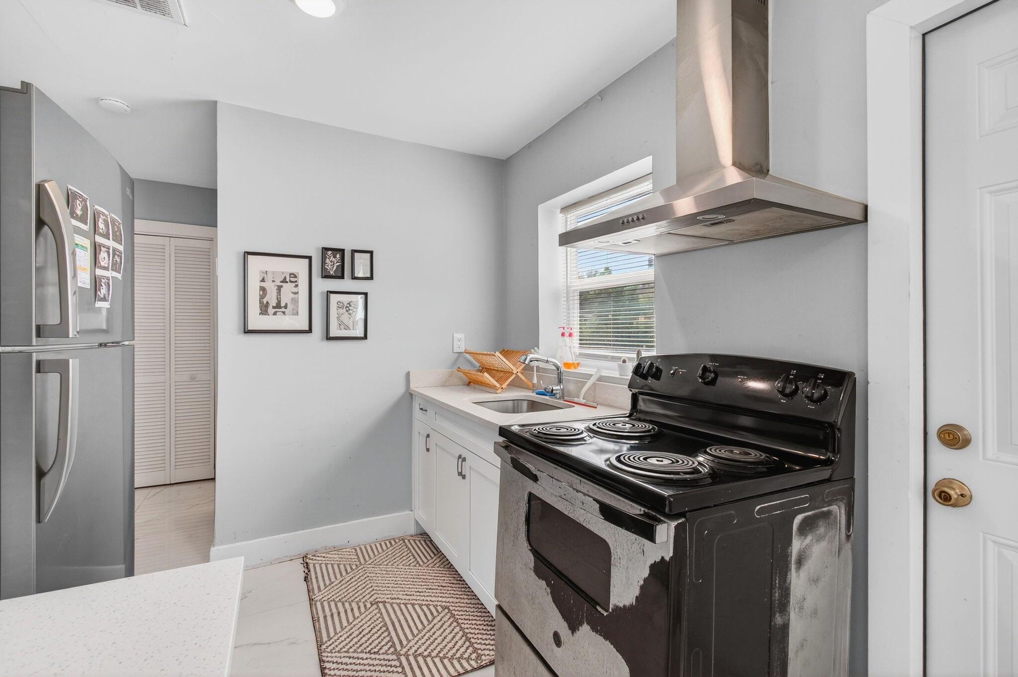 LAKE WORTH TOWN OF - Residential Income