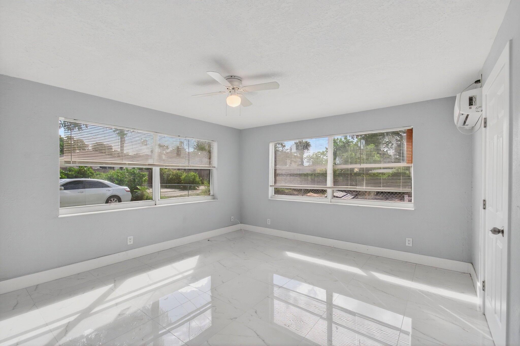 LAKE WORTH TOWN OF - Residential Income