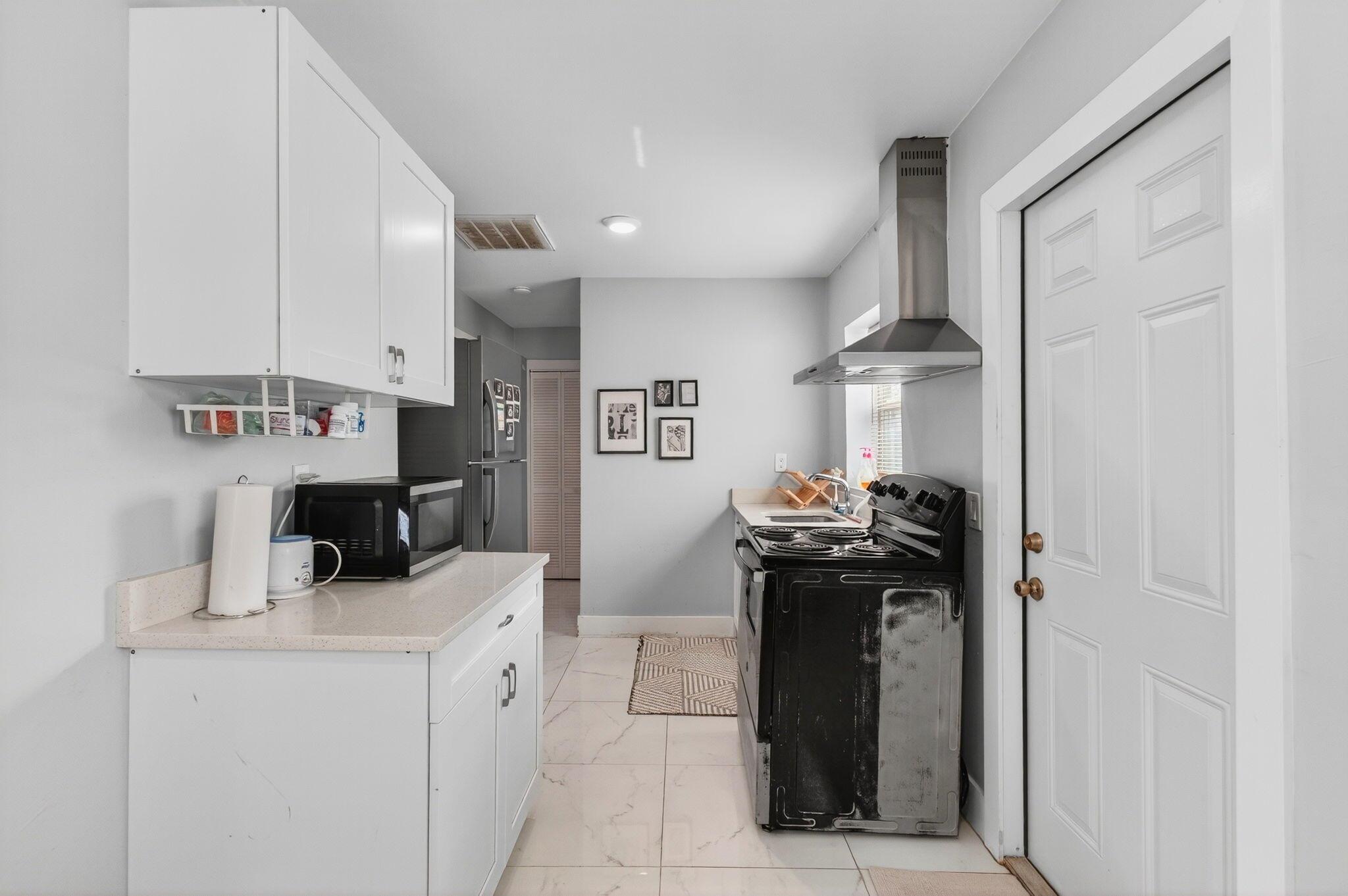 LAKE WORTH TOWN OF - Residential Income