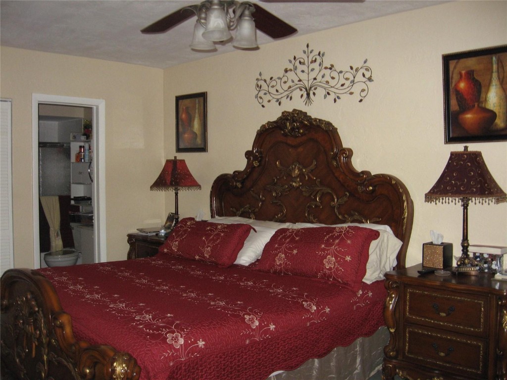 CORAL HEIGHTS 22-4 B - Residential Lease